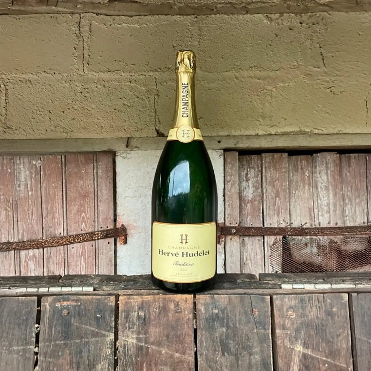 Hervé Hudelet - Champagne Tradition Brut NV - Bobler - Rebel Vin
