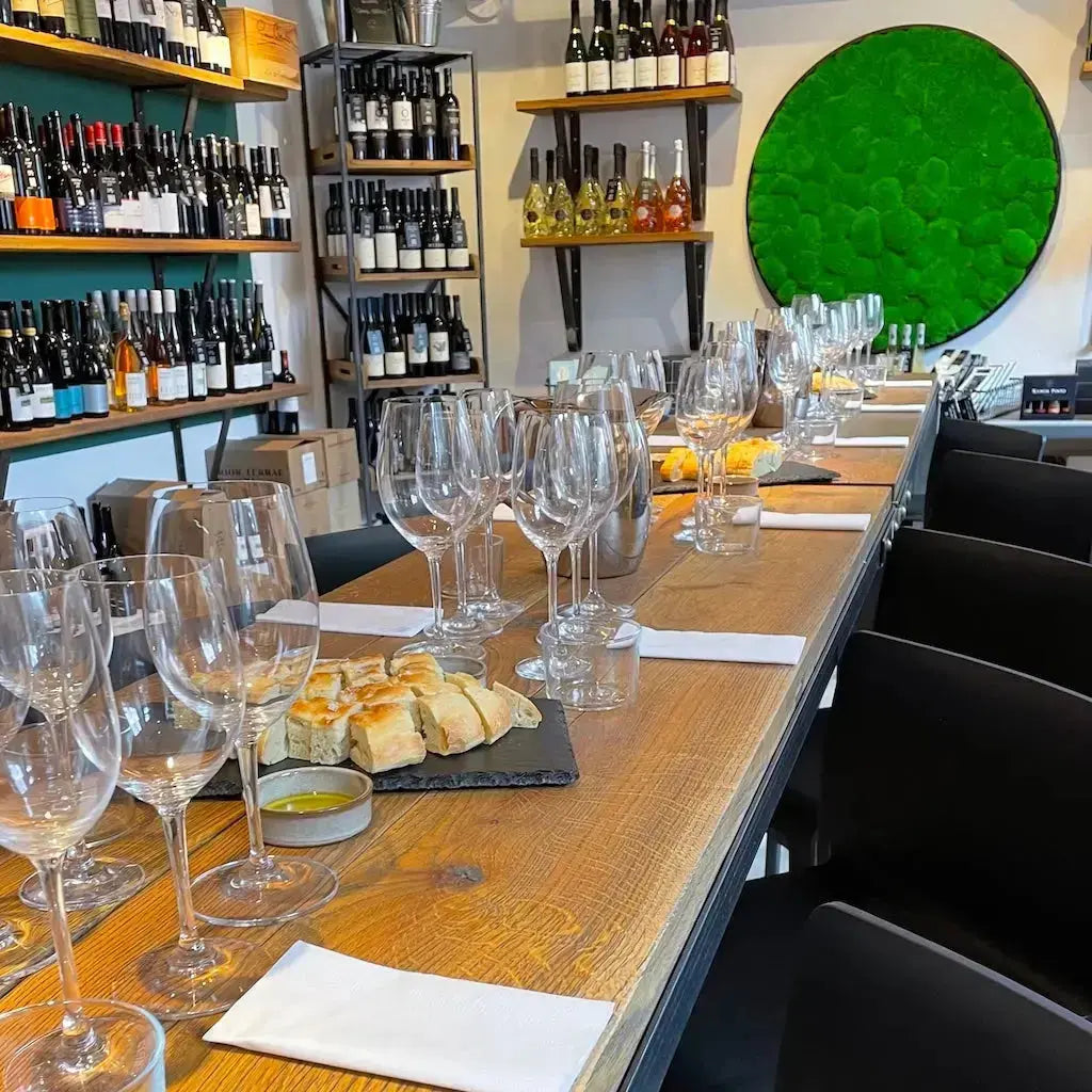 Rebel Vin - 15. maj 2025 kl. 19.00. Vinsmagning "Hvidvin & Bobler" -  - Rebel Vin