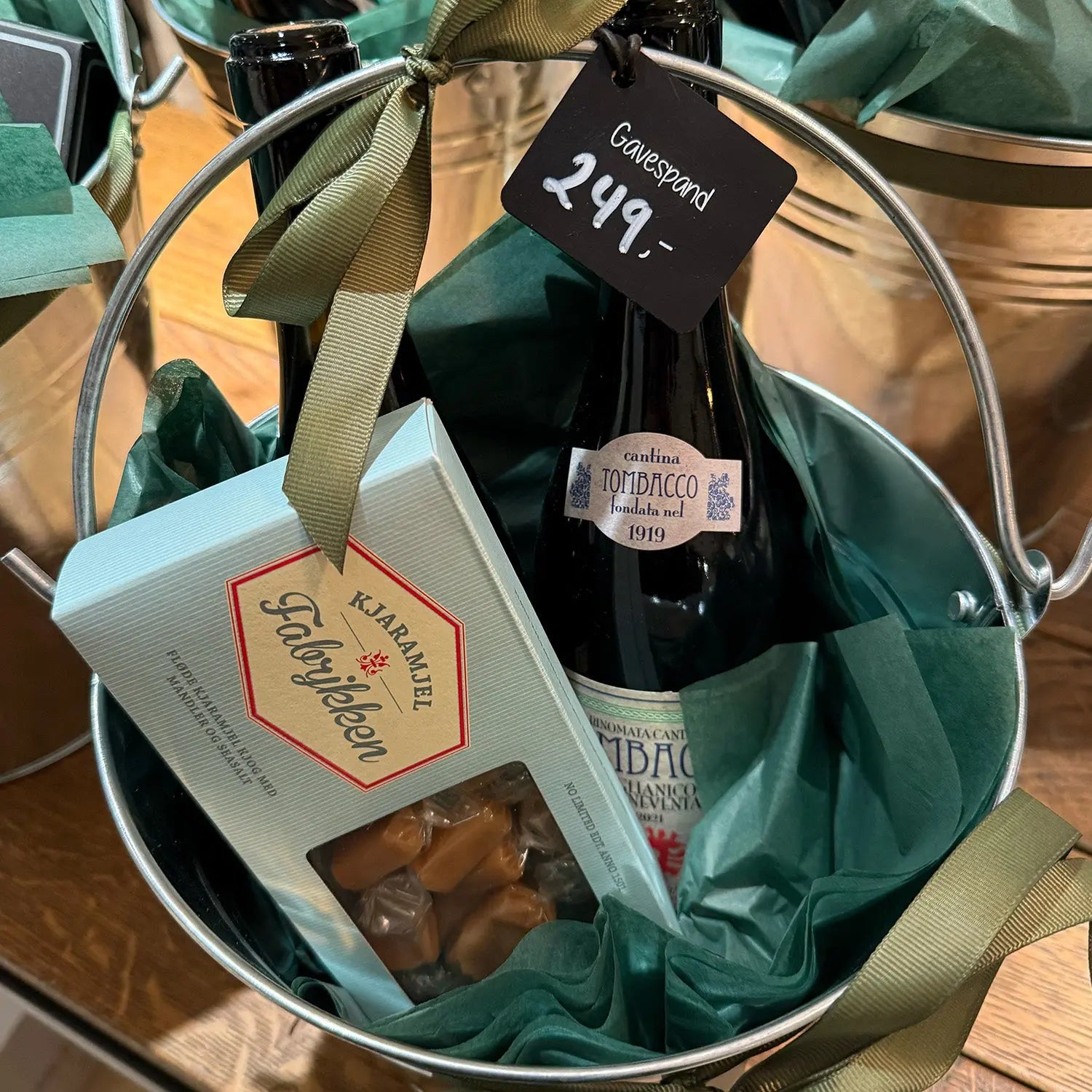 Rebel Vin - Færdige Gavespande - Diverse - Rebel Vin